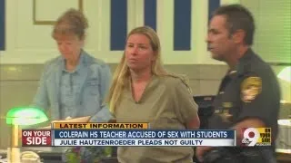 Colerain teacher denies sex charges