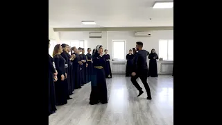 Девушка Очень Красиво Танцует С Парнями Lovzar Almaty 2022