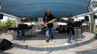 Johnny B. Goode - The Mad Slap Tones live at The Turtle Back Zoo