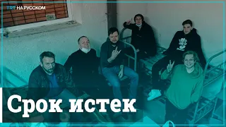 Задержанные на протестах в Москве выходят из спецприемников