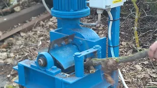 Homemade branch crushing machine