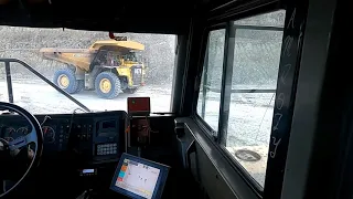 Haul trucks driving | caterpillar 777D