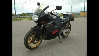 Honda CBR 250. Тест и разгон по городу. Мопед для новичков