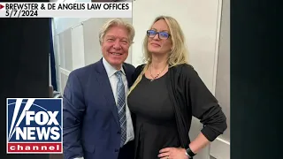 Stormy Daniels mocked for selfie ahead of cross-examination