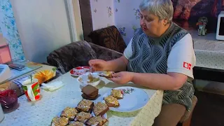 Идеальный завтрак с салом Семейные лепешки на кефире Жизнь российских пенсионеров из деревни