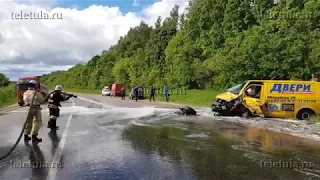 На дороге Тула-Новомосковск столкнулись два микроавтобуса