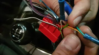 Audi A4 2004 Aftermarket audio connection