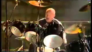 Genesis - Phil Collins e Chester Thompson (solo de bateria).avi