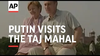 INDIA: VLADIMIR PUTIN VISITS THE TAJ MAHAL