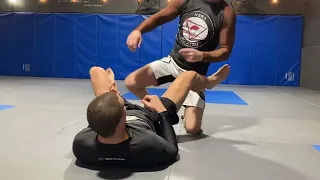 No gi De La Riva sweep