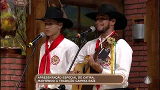 Família Dú catira na TV Aparecida Programa Terra da Padroeira.