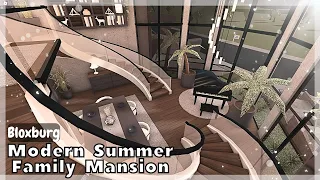 BLOXBURG: Modern Summer Family Mansion Speedbuild (interior + full tour) Roblox House Build