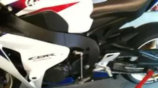 2009 Honda CBR 1000 HRC Fireblade - Start & Walk Around.