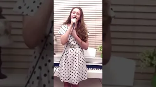 13-летняя дочка Юлии Началовой тронула до слез "маминым" голосом