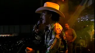 Joan Sebastian - Ojitos de Golondrina (En Vivo en el Río Nilo)