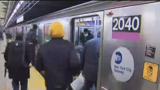 New York governor's race spotlight finds transit safety issue