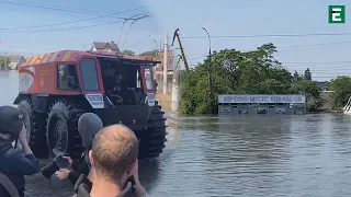 ⚡ХЕРСОН плаваючий: як відбувається ЕВАКУАЦІЯ мешканців з мікрорайону Корабел