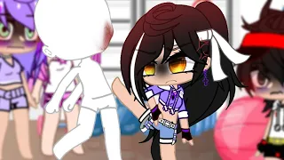 If Aphmau tries the "HIGHEST KICK" 😳😎😯(ft.aphmau crew)(flash warning⚠)(💜❤)😳