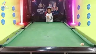 babaeng magaling mag billard