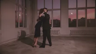 Argentine tango to the Schnittke music "Tango in a madhouse"