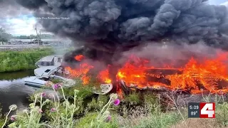 Residents concerned after boats burn near Mississippi River