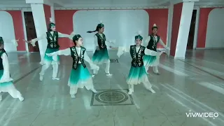 Казахский танец "Көктемгі тамшылар", в исполнении хореографического коллектива "Грация"