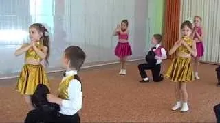 Дети танцуют/Children Dancing