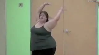 Self-proclaimed 'fat girl' dances in viral video