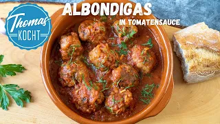 Albondigas in Tomatensauce - spanische Hackbällchen