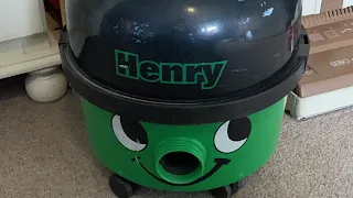 Vintage 1997 numatic henry hvr200 green unboxing and first look