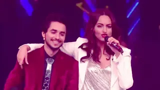 Heitam and Sonakshi Sinha together at GRAND FINALE.