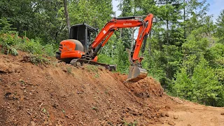 Steep loop road building with the Kubota KX 040 4