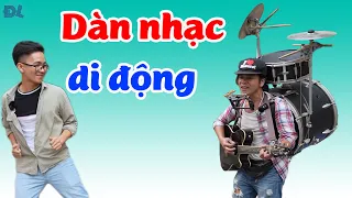 Anh chàng lãng tử chơi dàn nhạc di động gây bất ngờ ở TPHCM II ĐỘC LẠ BÌNH DƯƠNG