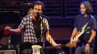 "Leaving Here" Pearl Jam@Wells Fargo Center Philadelphia 10/22/13 Lightning Bolt Tour