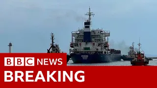 First grain ship to depart Ukraine in five months sets sail under Russia deal - BBC News