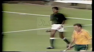 Great Comeback by Pakistan I Aus vs Pak ( 4 - 4 ) I BMW Trophy Amsterdam 1990 l Shahbaz Senior !