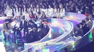 BLACKPINK, BTS, WannaOne Reaction to Commercial Film (광고중 블랙핑크 방탄소년단 워너원 리액션) 4K 직캠 by 비몽