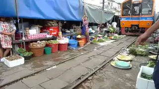 Maeklong Railway Market I on 20110611