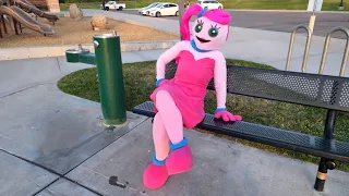 New Mommy Long Legs Costume Full Video! Mommy Goes to the Park!