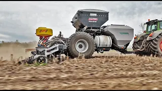 2024 12 row 30" Harvest International Vertical Fold Planter