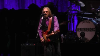 Tom Petty And The Heartbreakers - Free Fallin' (Newark,Nj) 6.16.17