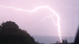 Heftiger 2fachBLITZEINSCHLAG direkt vor mir! GEWITTER mit 43kA positiven BLITZEINSCHLAG am 2.5.2024