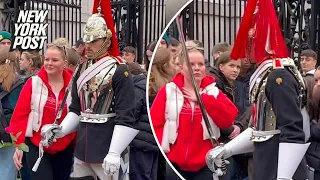 King’s Guard screams in tourist’s face during photo op: ‘Do not touch’ | New York Post