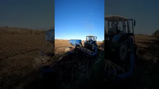 Посев на МТЗ-82🚜 #работа #популярное #трактор #толстыхданила