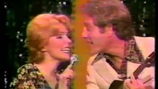 TERESA BREWER & GEORGE SEGAL sing Alexander's Ragtime Band,  If You Like-a Me -!  1974 color video