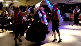 Norwegian dance at fantoft (Strilaringen)