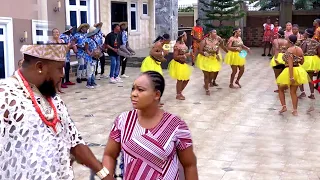 She Was Just A Poor Girl Cheering The Dancers When The Prince Came & Picked Her As His Bride - 1&2