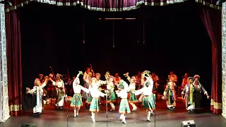 "Червона калина"- дівочий хоровод. Буковинський ансамбль пісні і танцю.