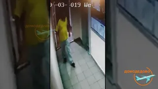 Полицейские ищут нападавшего на женщину в Домодедово