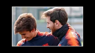 Messi cumple el sueño de Riqui Puig